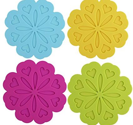 ME.FAN 4 Set Silicone Pot Holders, Trivet Mat, Jar Opener, Spoon Rest and Kitchen Trivet, Non Slip Flexible, Durable, Heat Resistant Dishwasher Safe Kitchen Trivet and Pot Pads Review