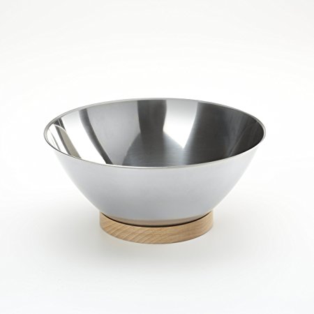 Linden Sweden Stainless Steel Buffet Bowl with Beech Wood Trivet